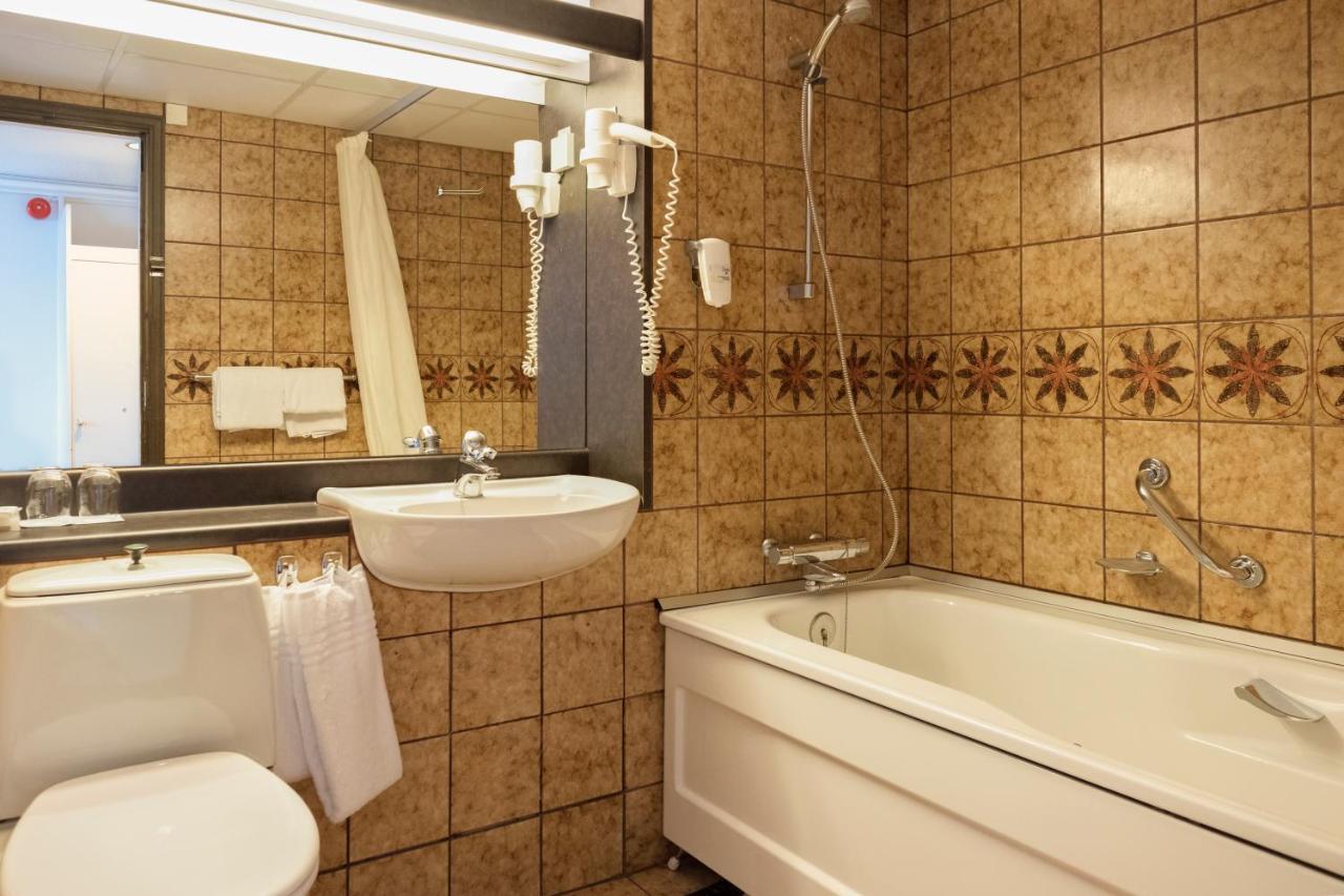 Dronningen Hotel 2*